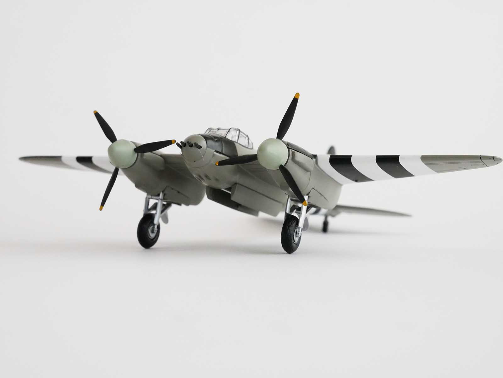デ・ハビランド DH98 モスキート- |空を飛んだ木|12-製造製品|木の