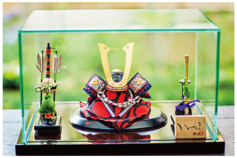 コンパクトな五月人形のひととえ｜宙｜ガラスケースセット