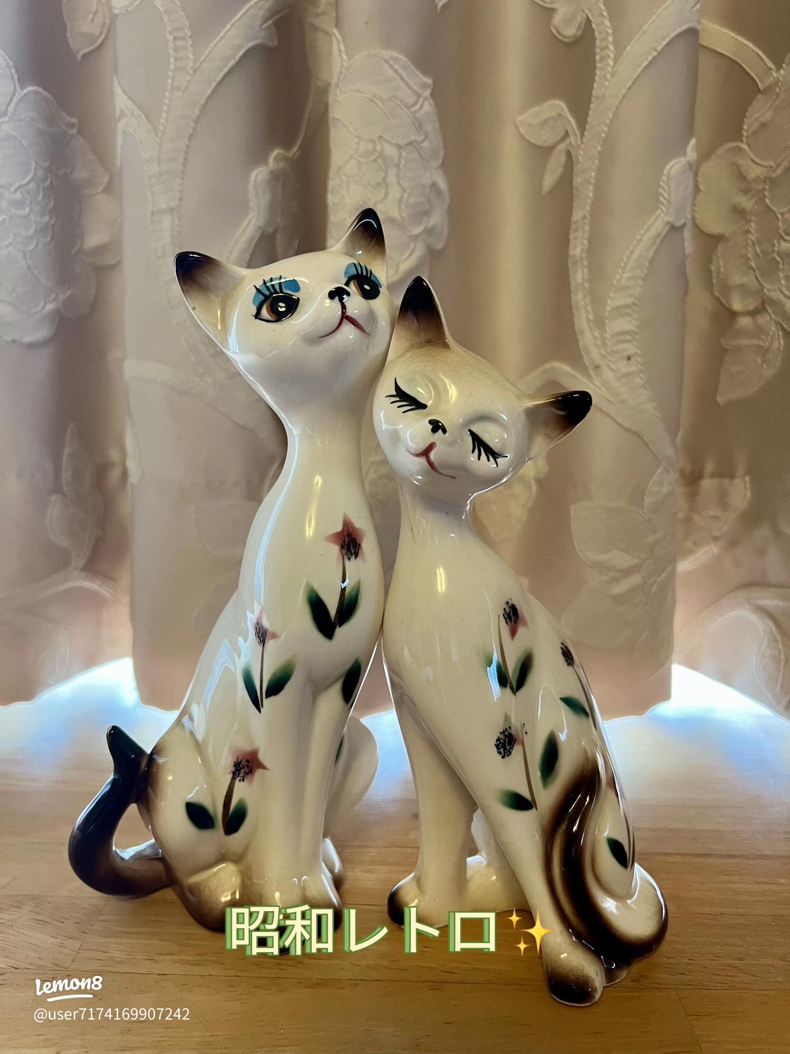 昭和レトロな猫の置物の魅力