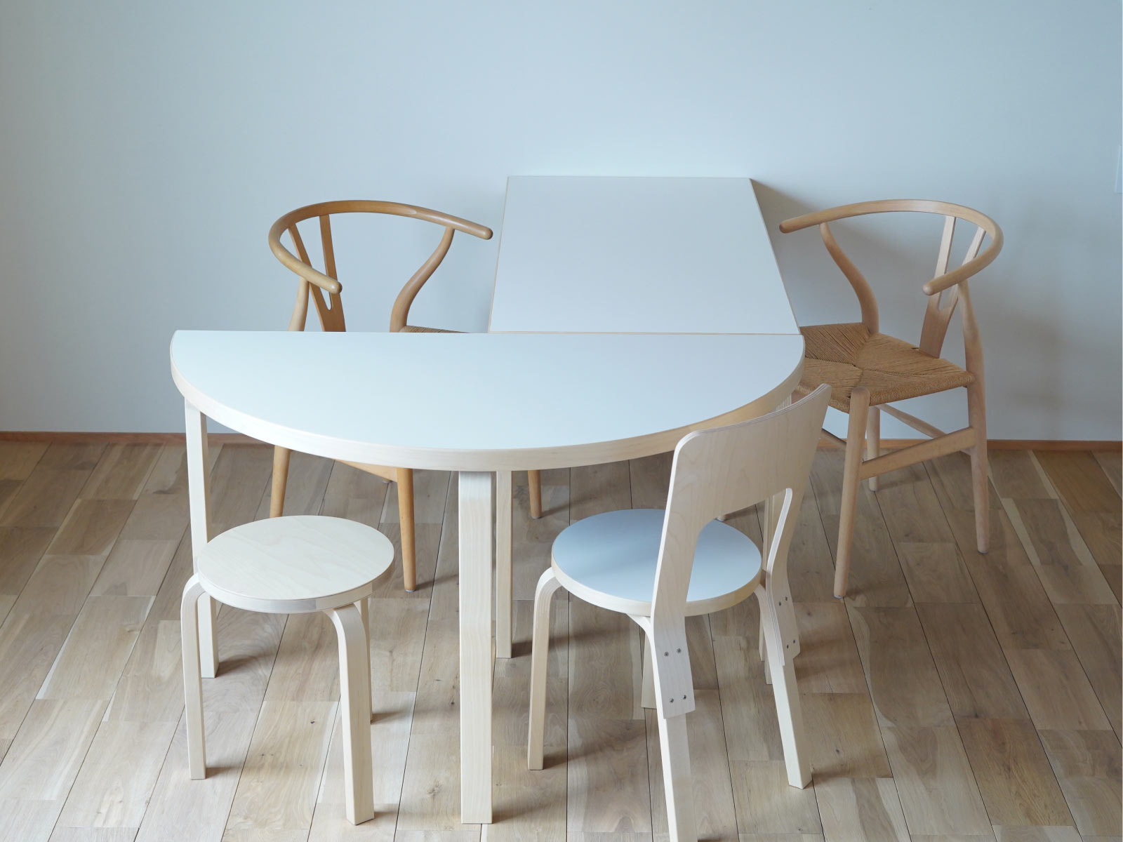 artek (アルテック) テーブル 95 W120×D60×H72cm 半円形 / ホワイト