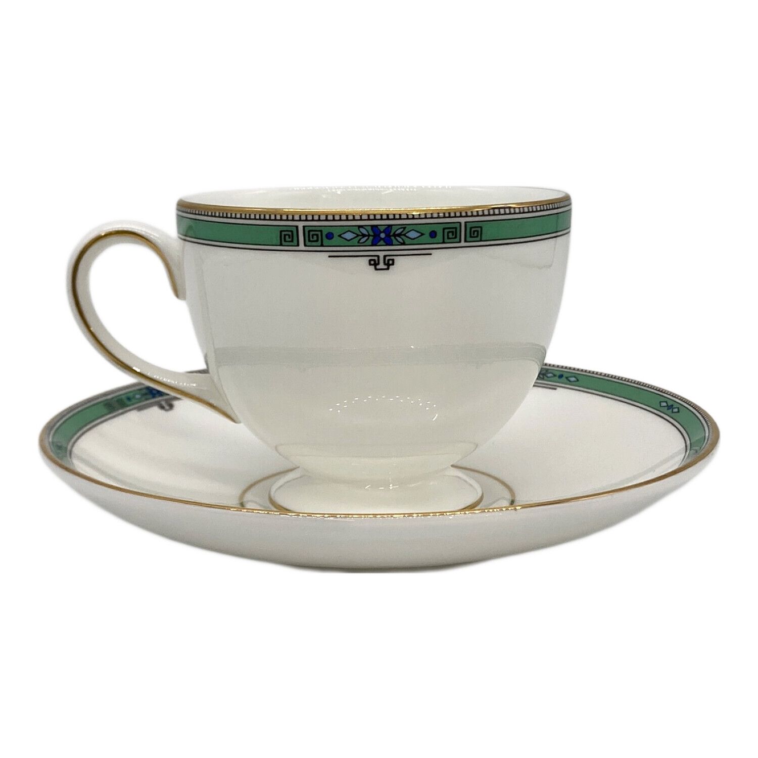 Wedgwood(ウェッジウッド) ジェイド カップ&ソーサー｜トレファクONLINE