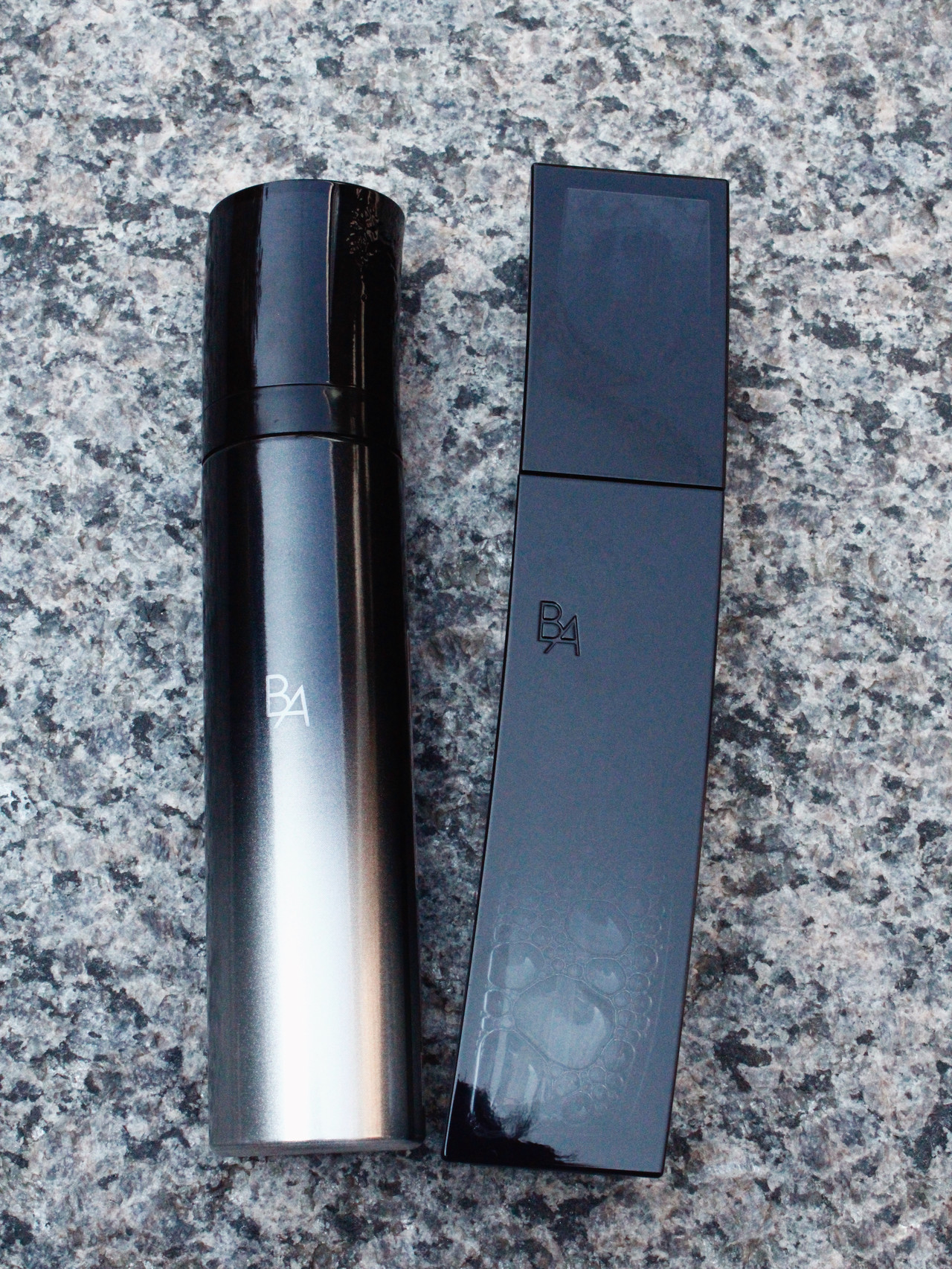 POLA B.A】ミルクフォーム 誕生 引き締め泡乳液 | 集英社の美容総合