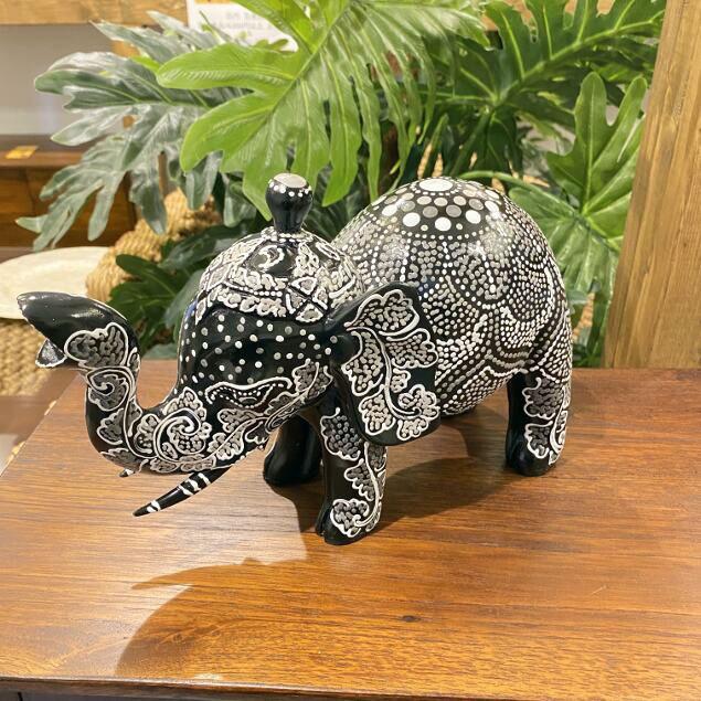 木彫り ゾウのオブジェ 象 置き物 黒 アニマル 置物 小物 バリ島