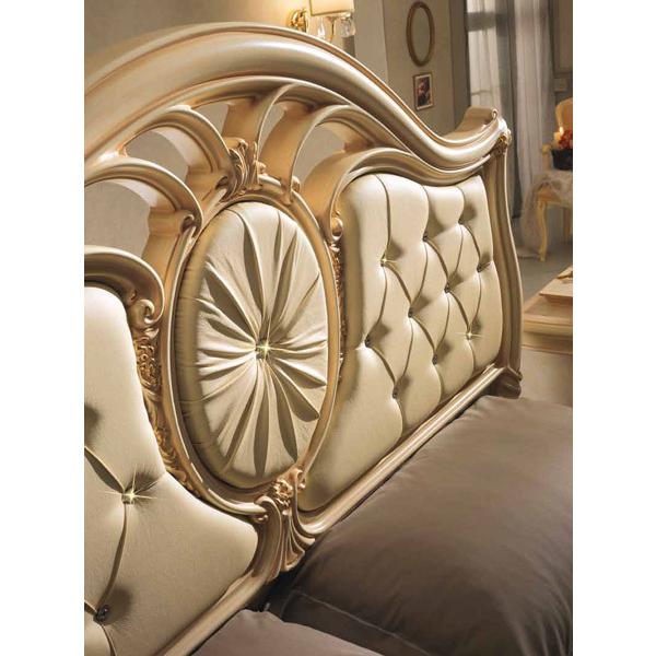 サルタレッリ ソブラナ ベッドフレーム クイーン ボタン締め