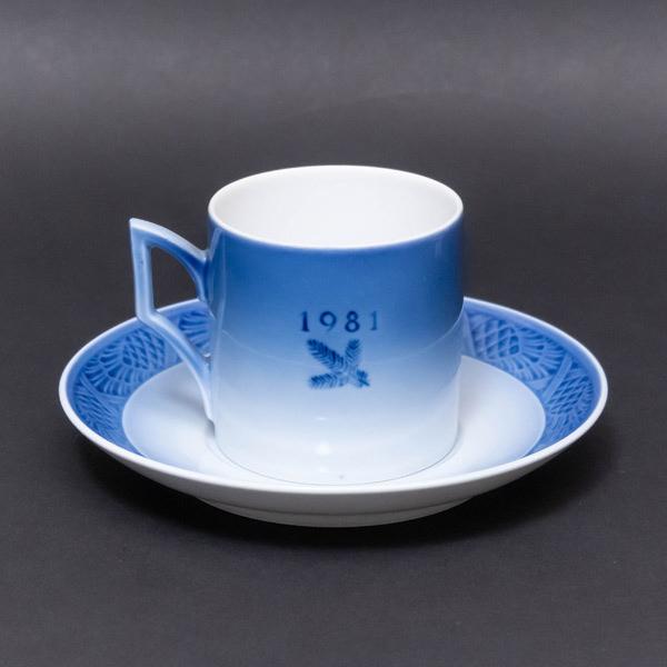 ROYAL COPENHAGEN（ロイヤルコペンハーゲン） イヤーカップ＆ソーサー