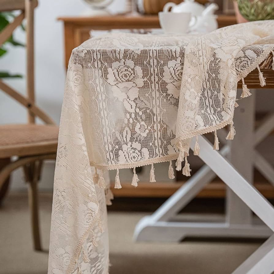 Amazon｜キャンプ テーブルクロス レース 正方形 北欧 150*300cm