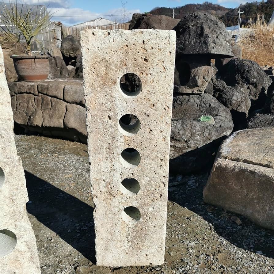 Amazon.co.jp: 大谷石オブジェ72キロ庭石鑑賞石石盆石水石灯籠庭坪庭