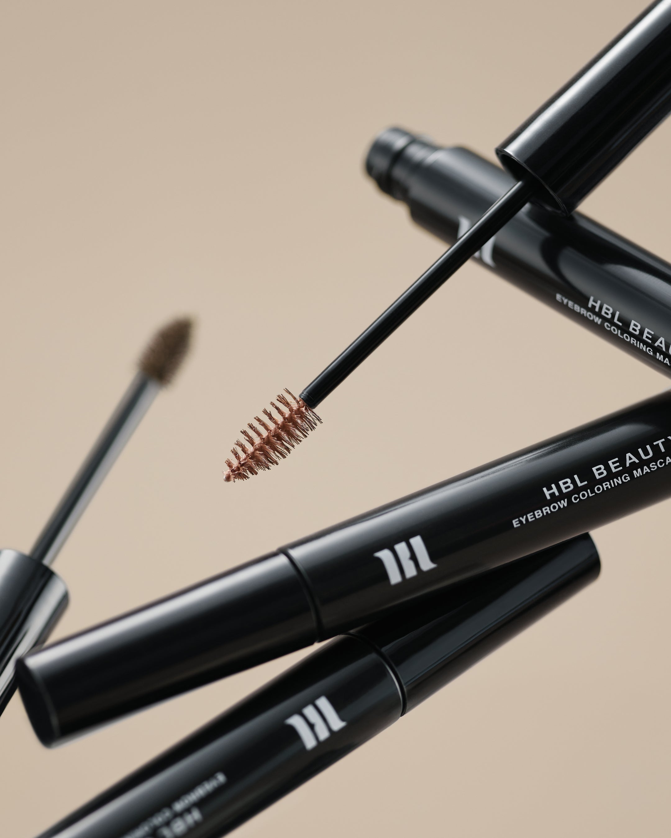 ハリウッドブロウリフトから誕生した「自眉を美眉にするコスメ。」眉