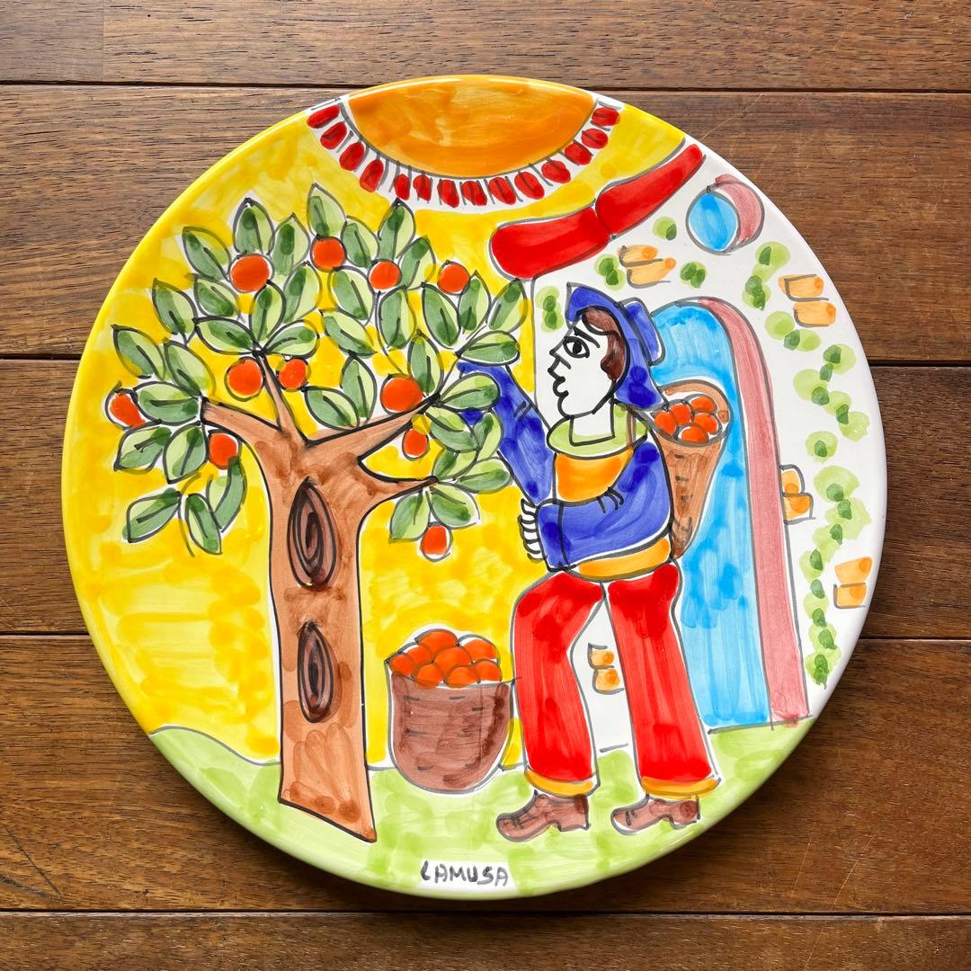 【新品未使用】シチリア陶器ラムーザLA MUSA飾り皿イタリアハンドペイント シチリア陶器ラムーザLA MUSAタコ飾り皿イタリアハンドペイント新宿