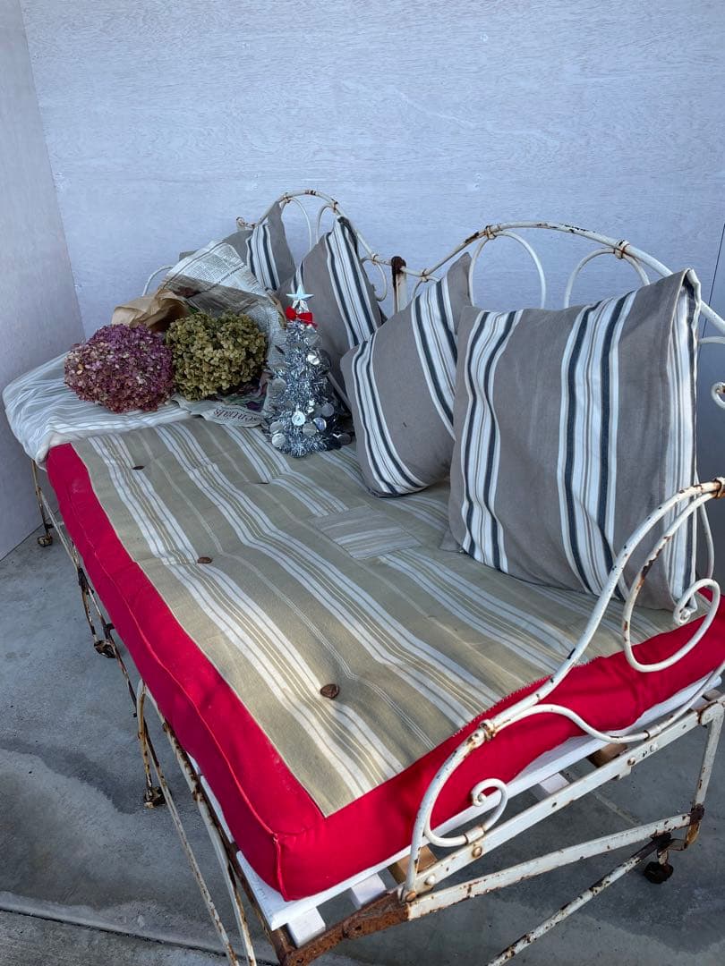 アンティーク/フランス/フレンチ/シャビー /ベッド/ソファ/アイアン/店舗什器 フランスアンティーク家具 アイアンベビーベッド.18 フレンチソファ