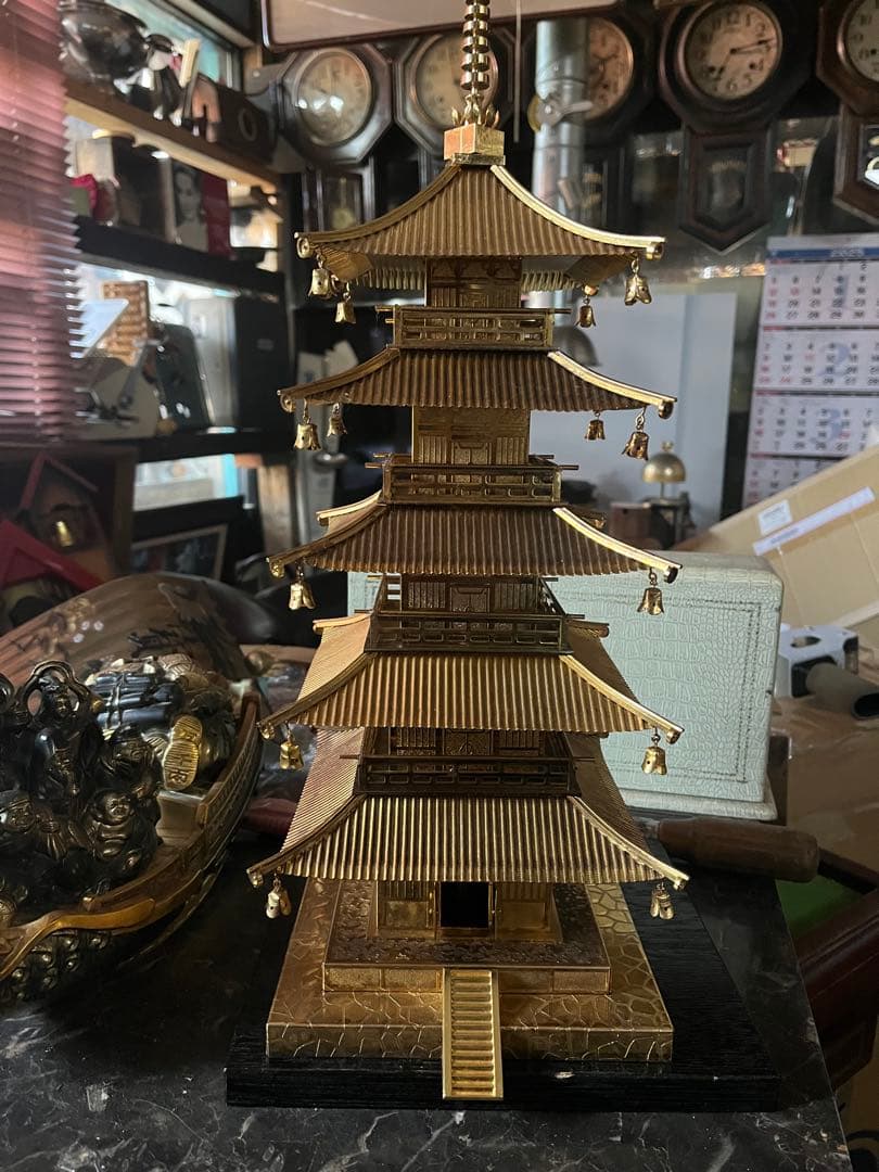 高岡銅器五重の塔、五重の塔、金の五重の塔、金色五重の塔、鉄製に金 金の五重塔｜Yahoo!フリマ（旧PayPayフリマ）