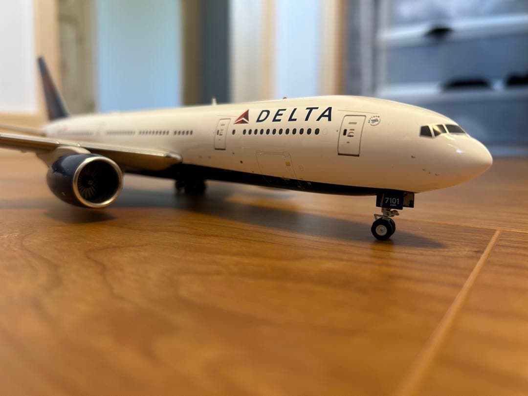 フ*ス様 デルタ航空　B777-200LR Delta spirit特別塗装　1 デルタ・スピリット」特別塗装機 デルタ航空 (777-200 | N701DN