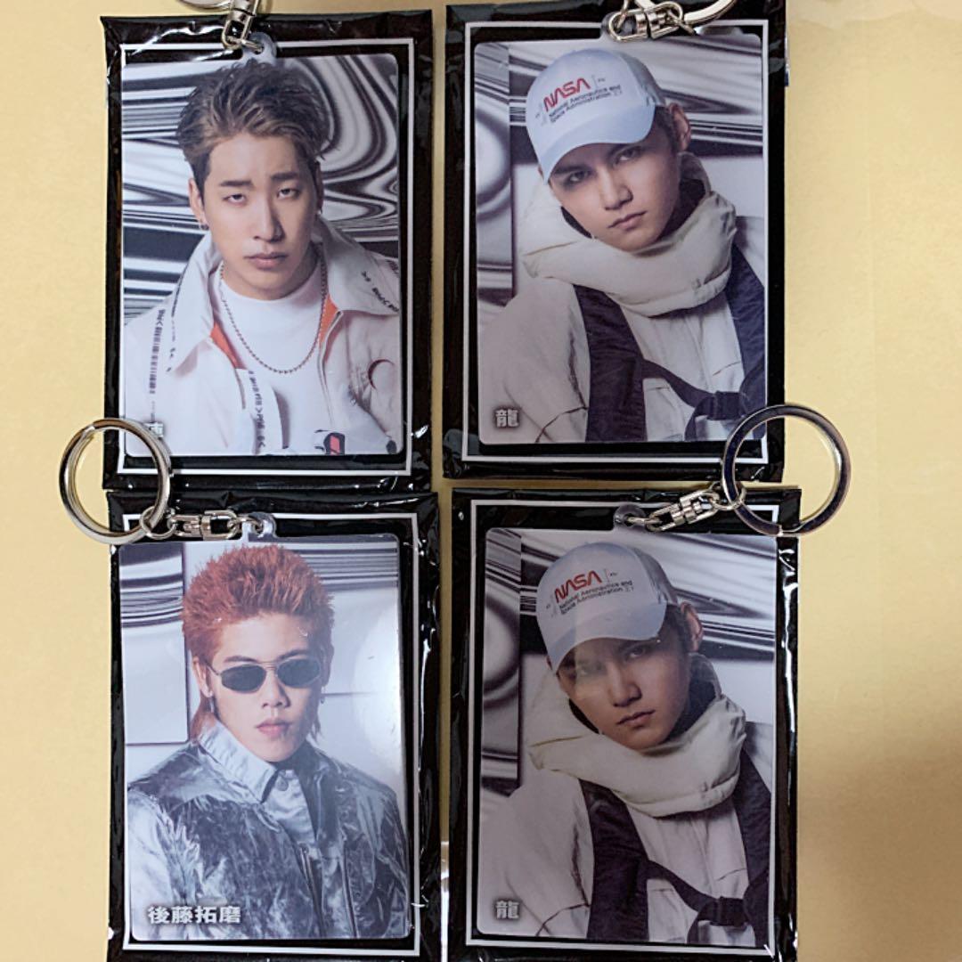 THE RAMPAGE フォトキーホルダー THE RAMPAGE LIVE TOUR 2019 “THROW YA FIST” TOUR GOODS 詳細ページ