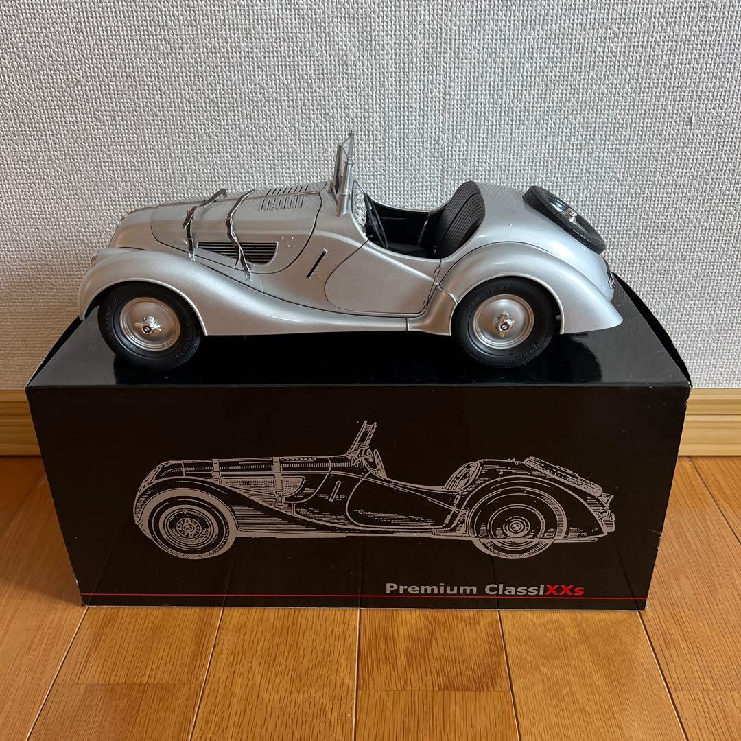 プレミアムクラシックス　BMW 328 ロードスター All The Details On The Classic BMW 328 Roadster