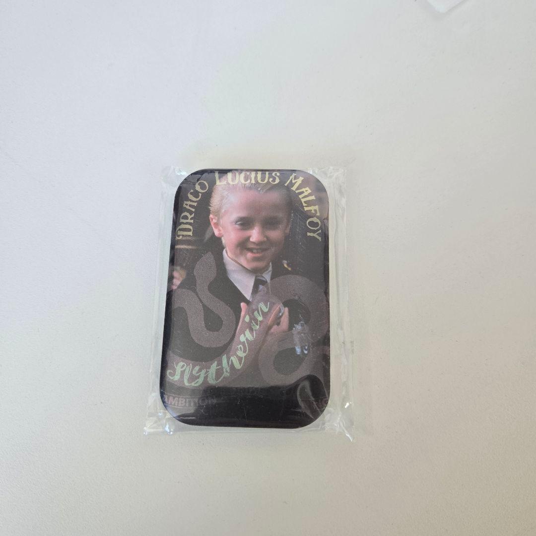 ハリーポッター マルフォイ スクエア缶バッジコレクション 📢新商品情報📢 『ハリー・ポッター』『ファンタスティック・ビースト