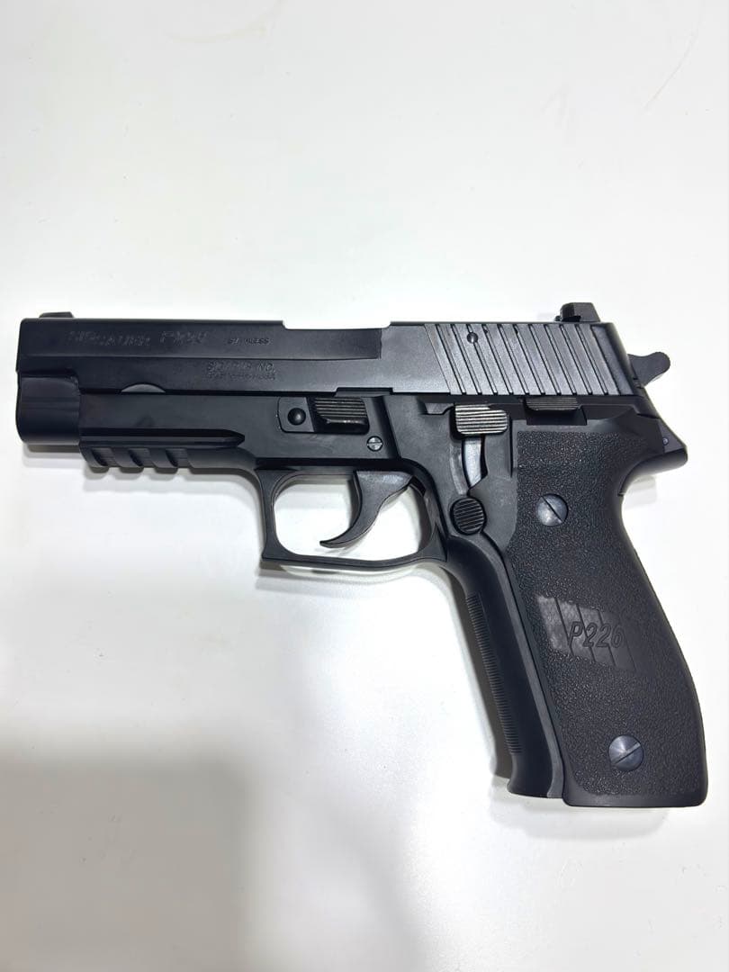 【極美品】タナカ　SIG P226 オールHWモデルガン タナカ モデルガン SIG P226 Early type Evolution 2 オールHW