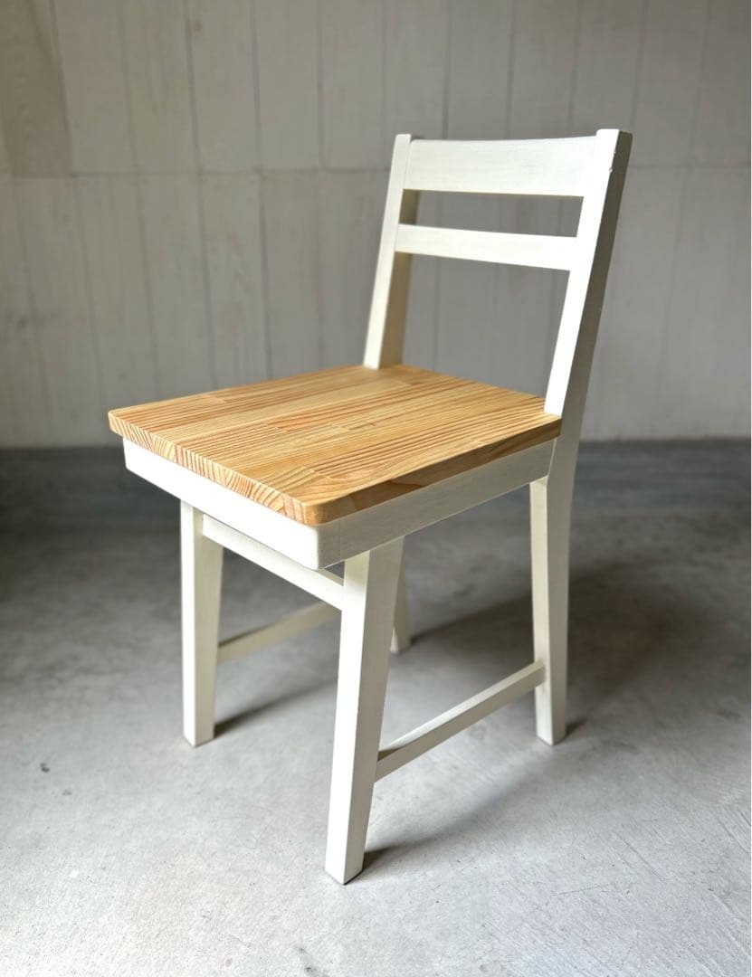 リペア　アンティークチェアー　椅子 アンティークの椅子修復方法｜チャペルチェアの直し方【公式