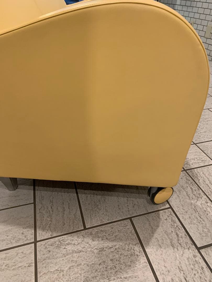 Poltrona Frau/ポルトローナフラウ□総革DAISY/デイジー□2人掛 - メルカリ