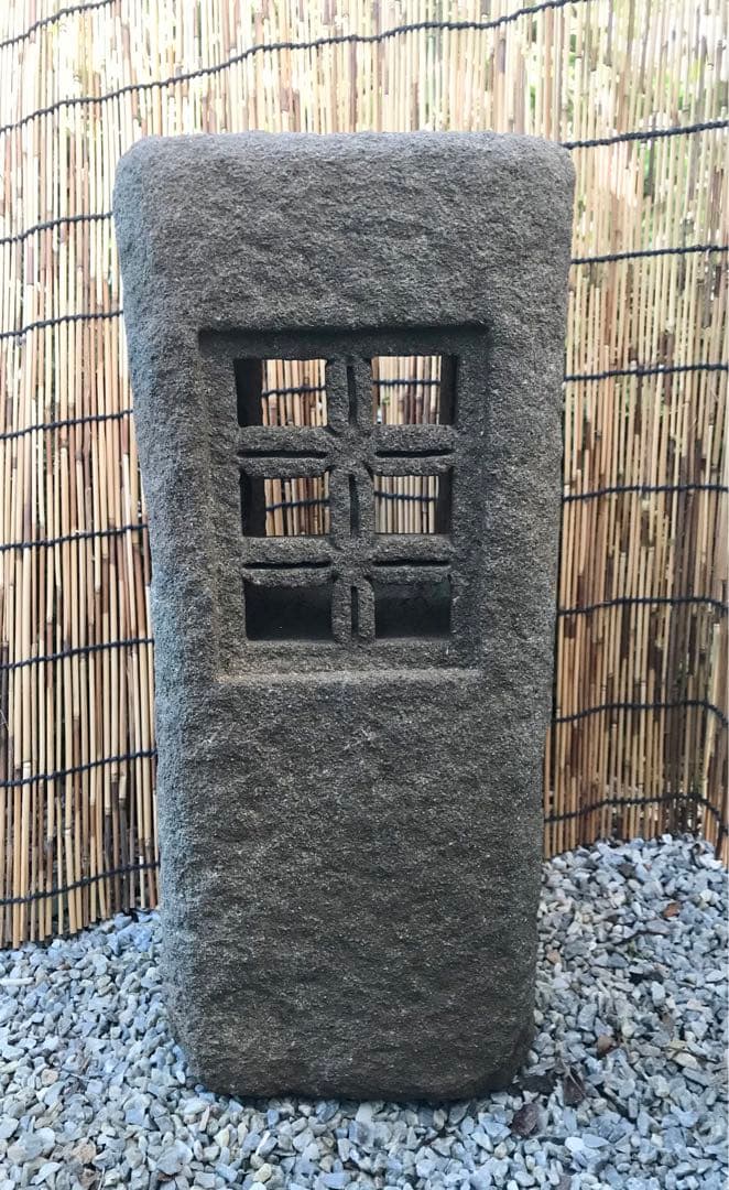 【天然自然石・道しるべ石灯篭・露地庭灯篭・茶室通路灯篭・坪庭灯篭】庭石オブジェ 楽天市場】自然山かけ灯篭8尺/中国産 高さ 約260cmです☆【日本