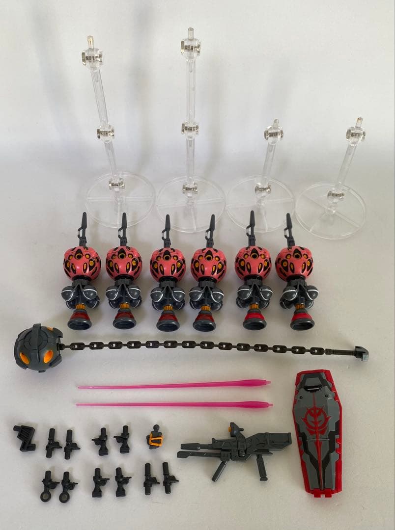赤いガンダム【ビット6基】ガンプラ！HG！ジオラマベース！ビット台座