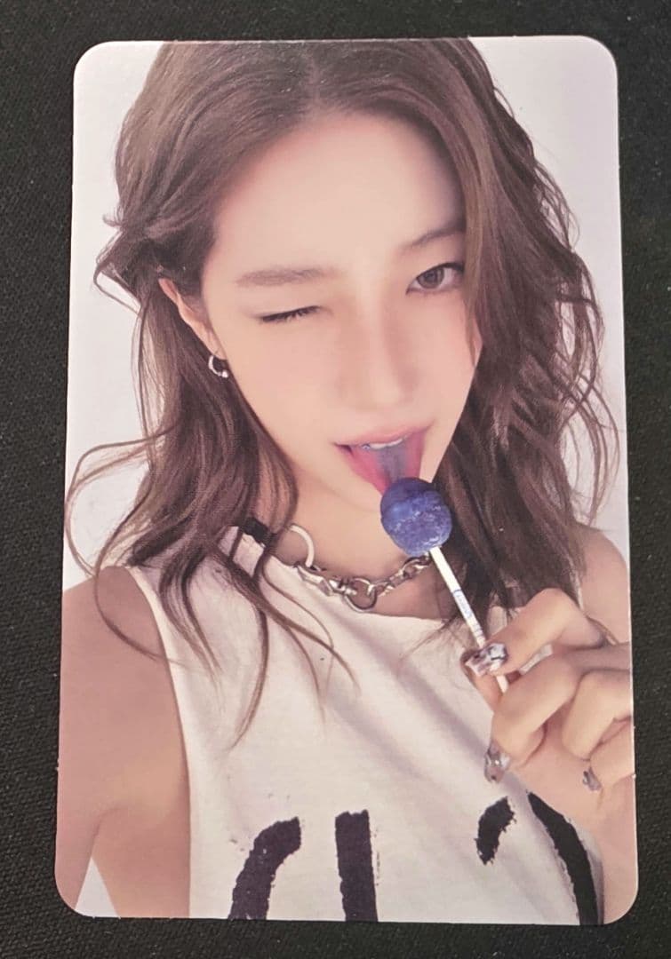 LE SSERAFIM カズハ CompactトレカSPAGHETTI - メルカリ