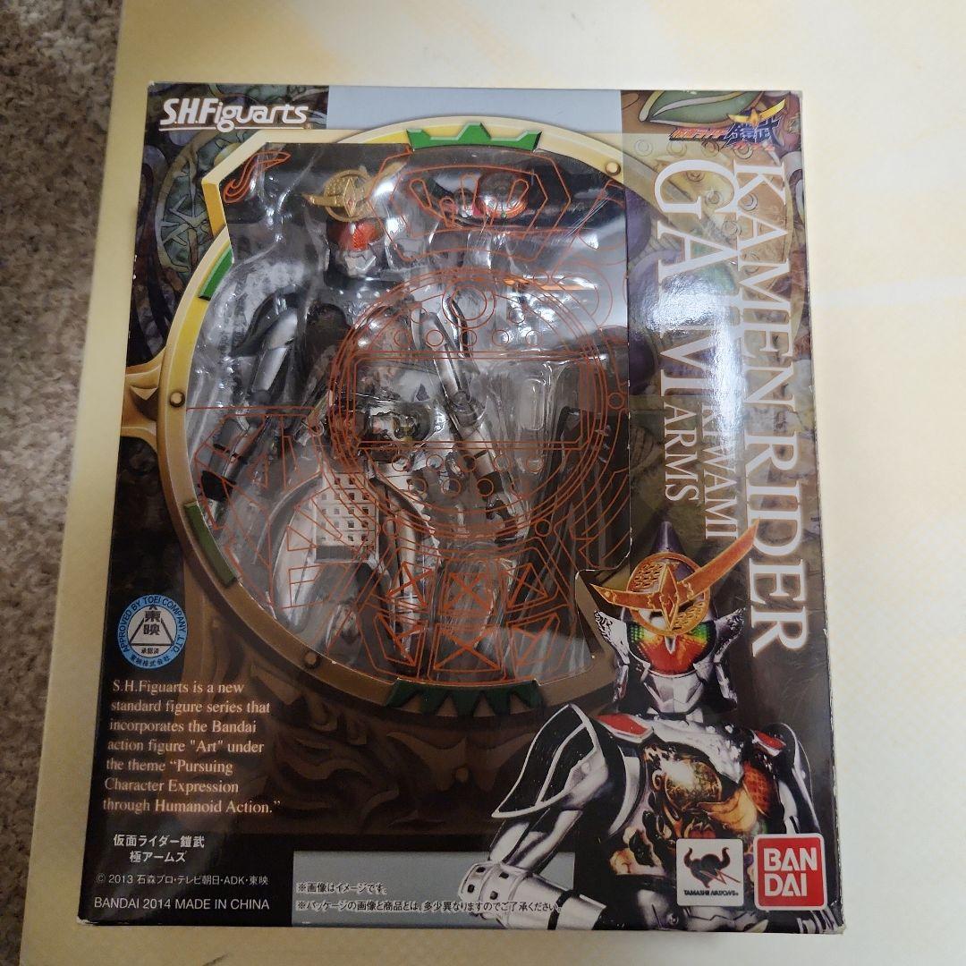 S.H.フィギュアーツ　仮面ライダー鎧武　極アームズ S.H.Figuarts 仮面ライダー鎧武 極アームズ | 魂ウェブ