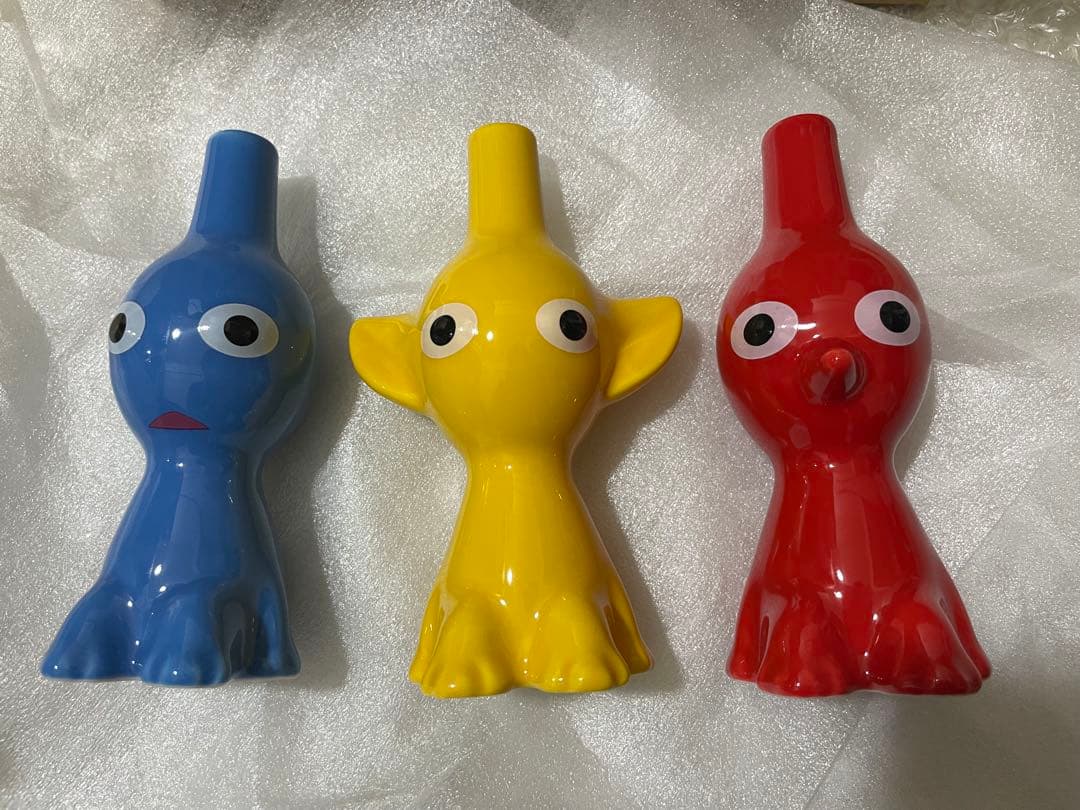 ピクミン　一輪挿し　花瓶　青　黄　赤　3色セット　PIKMIN　任天堂 Amazon.co.jp: 一輪挿し 3種セット 黄ﾋﾟｸﾐﾝ 赤ﾋﾟｸﾐﾝ 青ﾋﾟｸﾐﾝ 限定