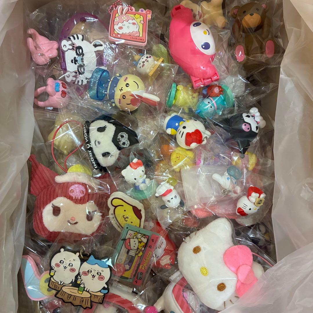 約150点 キャラクター グッズ 大量 まとめ売り サンリオ ちいかわ ちいかわ×サンリオキャラクターズ デスクトップから見守るひっかけ