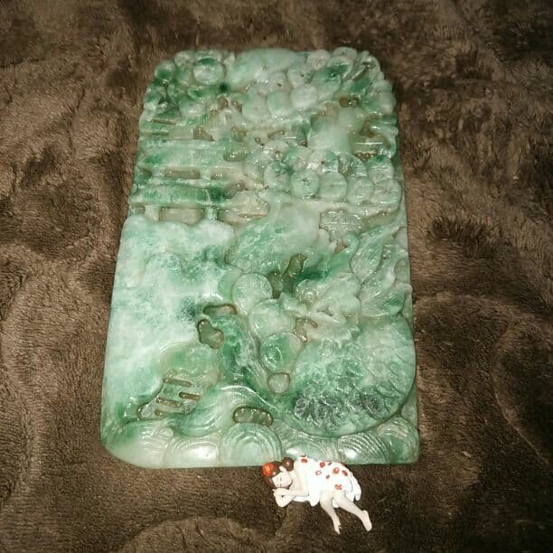 翡翠彫刻のプレート Jade-Plate-05 ミャンマー産 翡翠 食器 観賞用 薬味皿・豆皿 Kachin